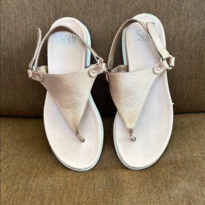 Sofft Cream Leather Sandals